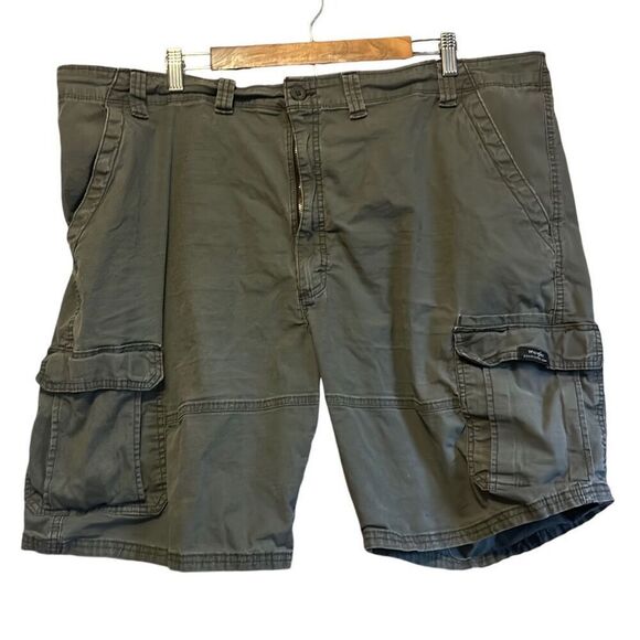 Wrangler men’s cargo shorts size‎ 44 - Picture 1 of 5